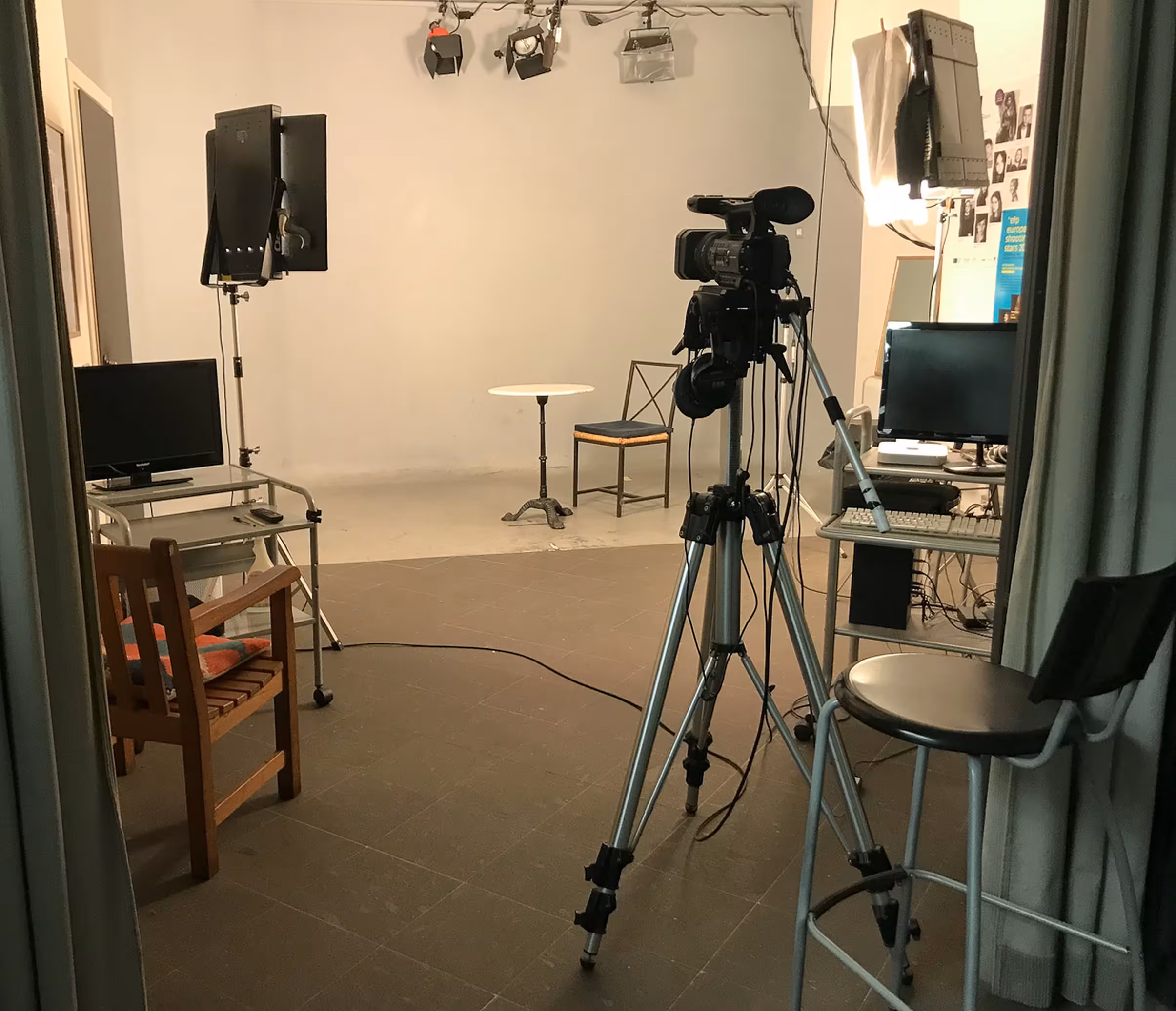 Studio 1 — monitor e regia